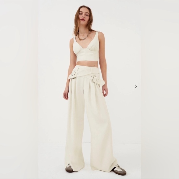 For Love & Lemons “Natasha” Wide Leg Belted Pant In Cream - Picture 3 of 15
